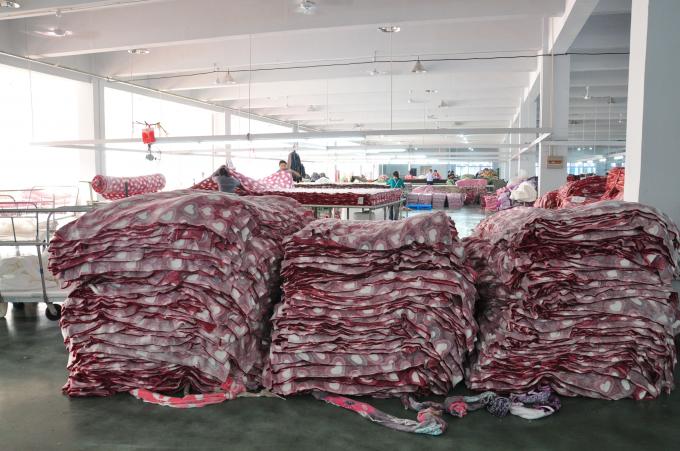 High Durability Flannel Throw Blanket Minky Heated Blanket 100% Polyester 15