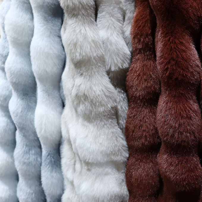 Soft Animal Friendly Heated Fur Throw Hypoallergenic Washable Faux Fur Throw 3