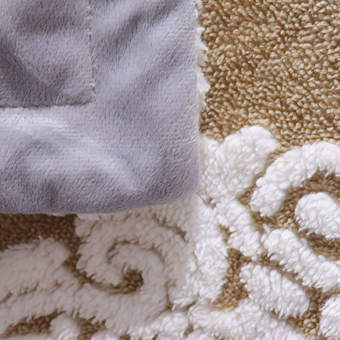 OEM Anti Static Coral Fleece Blanket Faux Fur Blankets For Winter 2